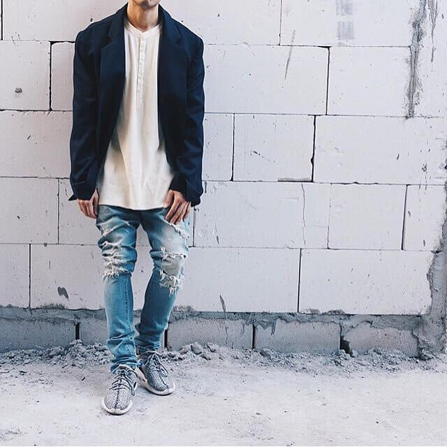 best outfits for yeezys